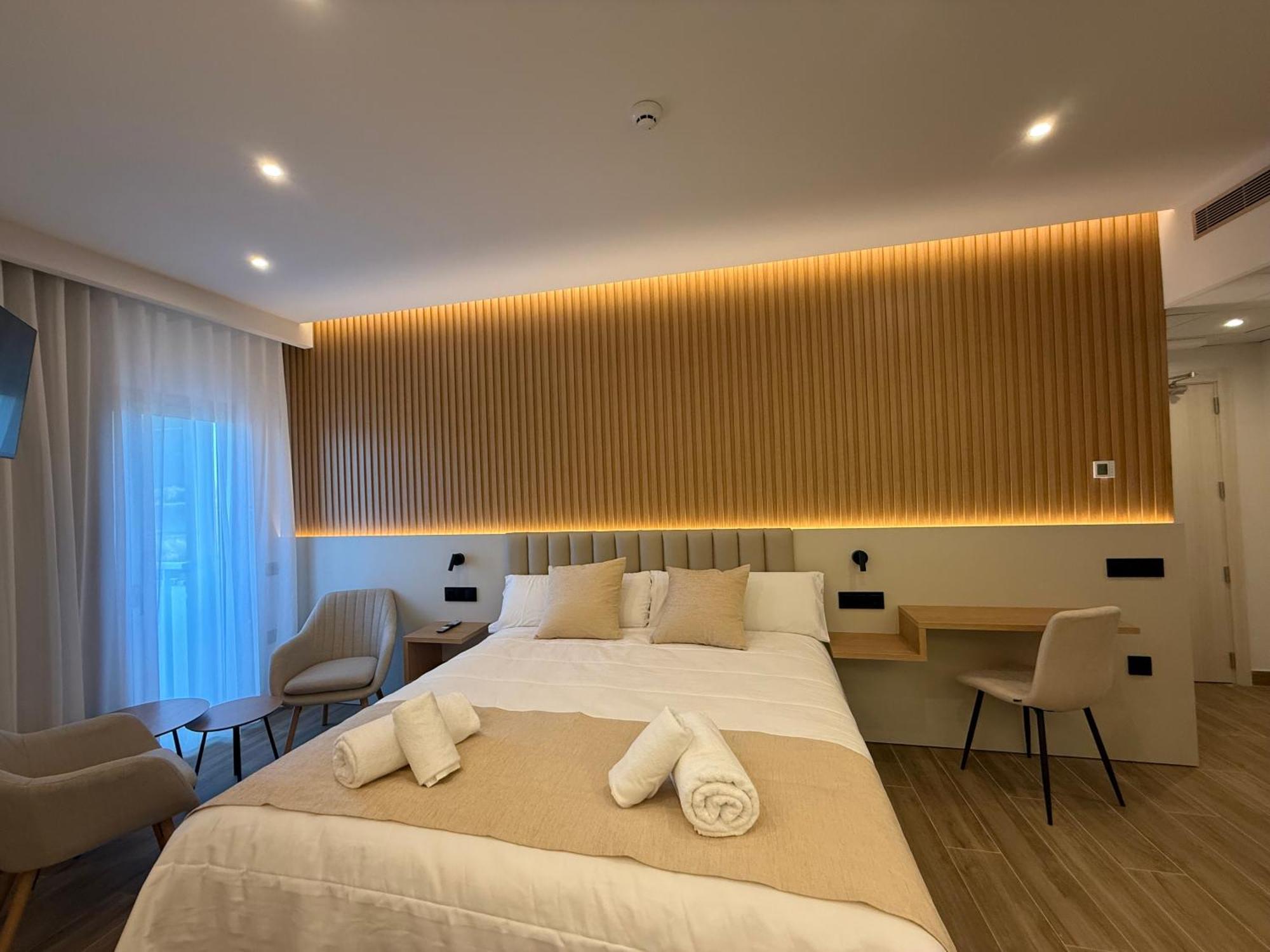 Hotel Siskets Torrente de Cinca Екстериор снимка